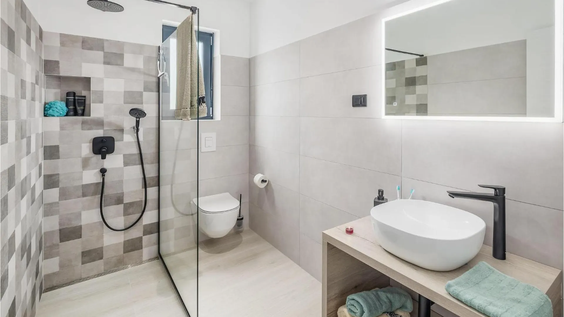 Amazing Home In Rebici With Outdoor Swimming Pool Holiday home