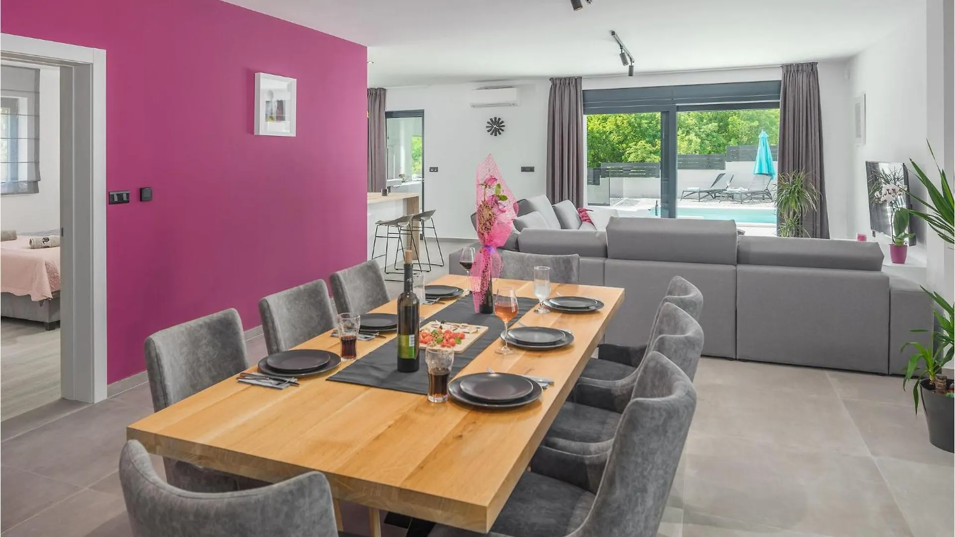 Holiday home Amazing Home In Rebici With Outdoor Swimming Pool