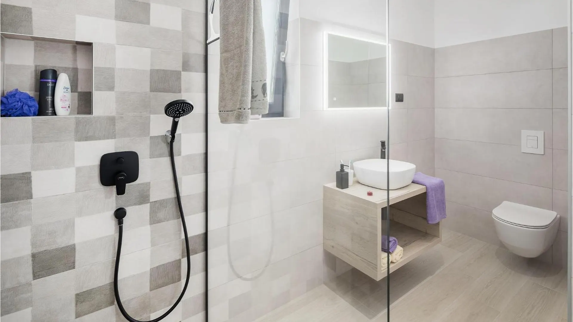 Amazing Home In Rebici With Outdoor Swimming Pool 0*,
